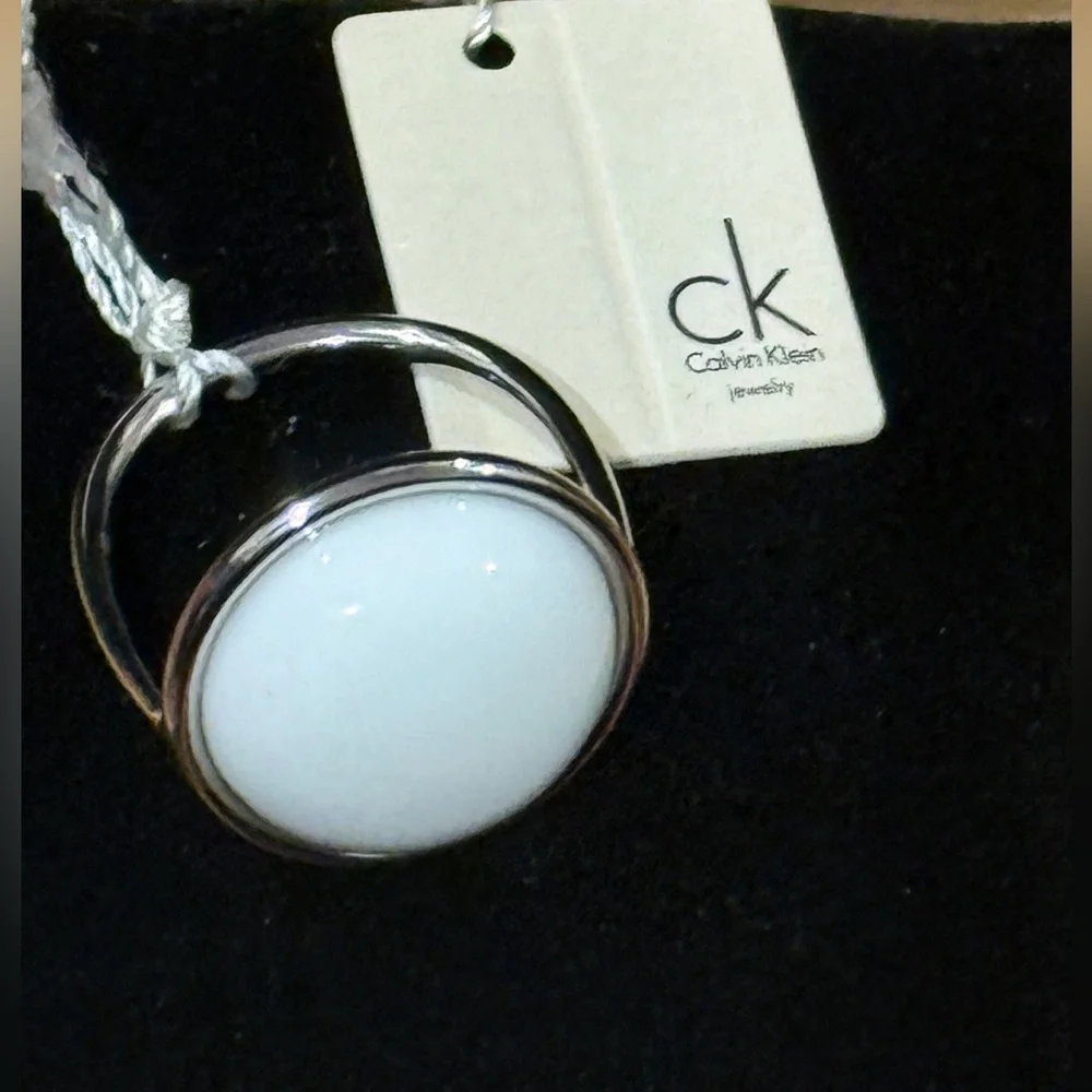 Calvin Klein Coral Stone & Stainless Steel Loop Dome Ring. (Size 9)(NWT) - Picture 6 of 16